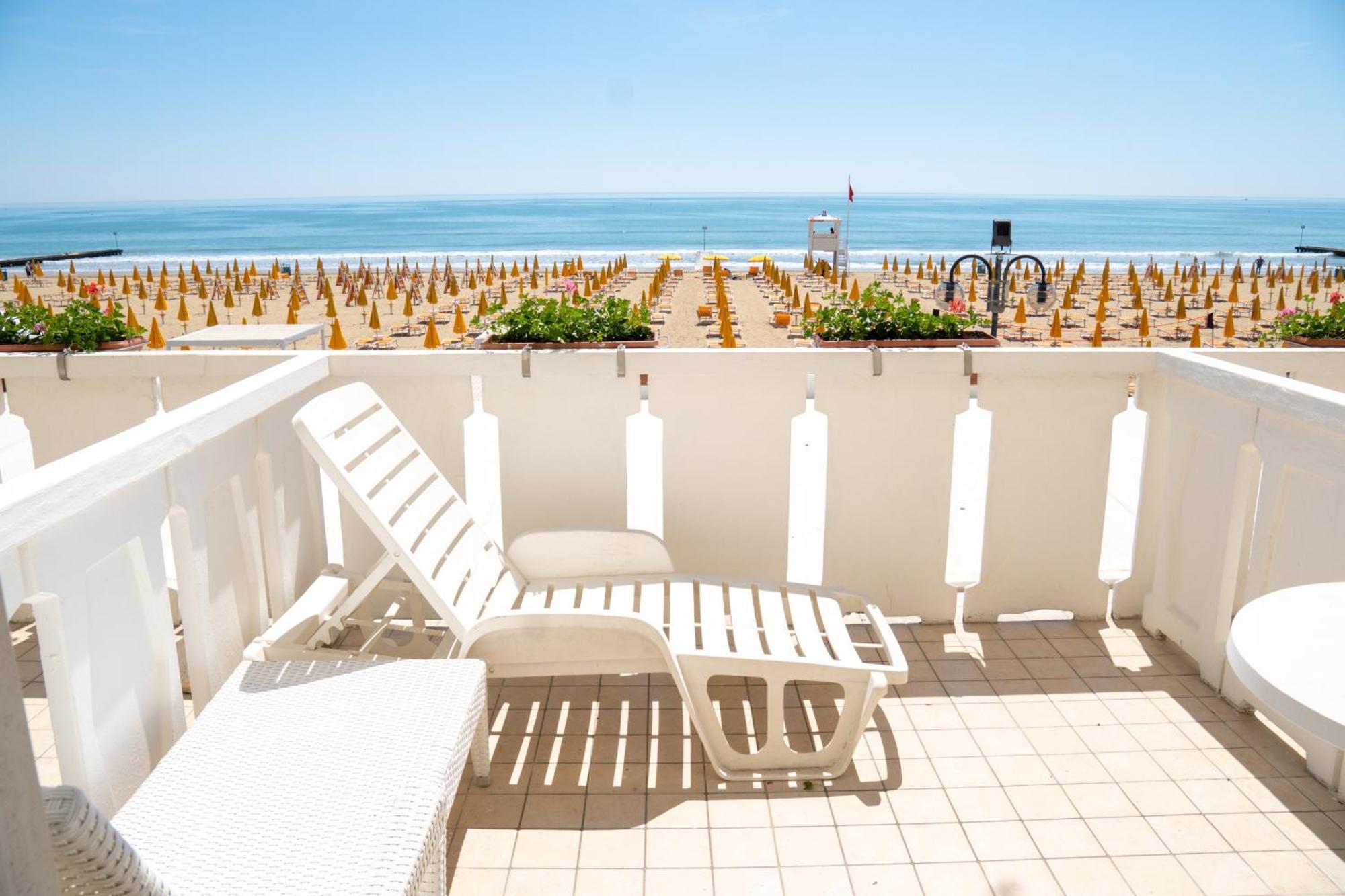 Hotel Villa Sorriso Lido di Jesolo Eksteriør billede